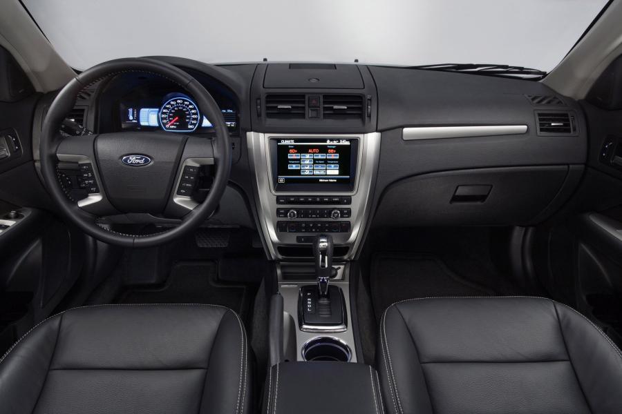  Ford Fusion 2010 года  (фото 13 из 28)